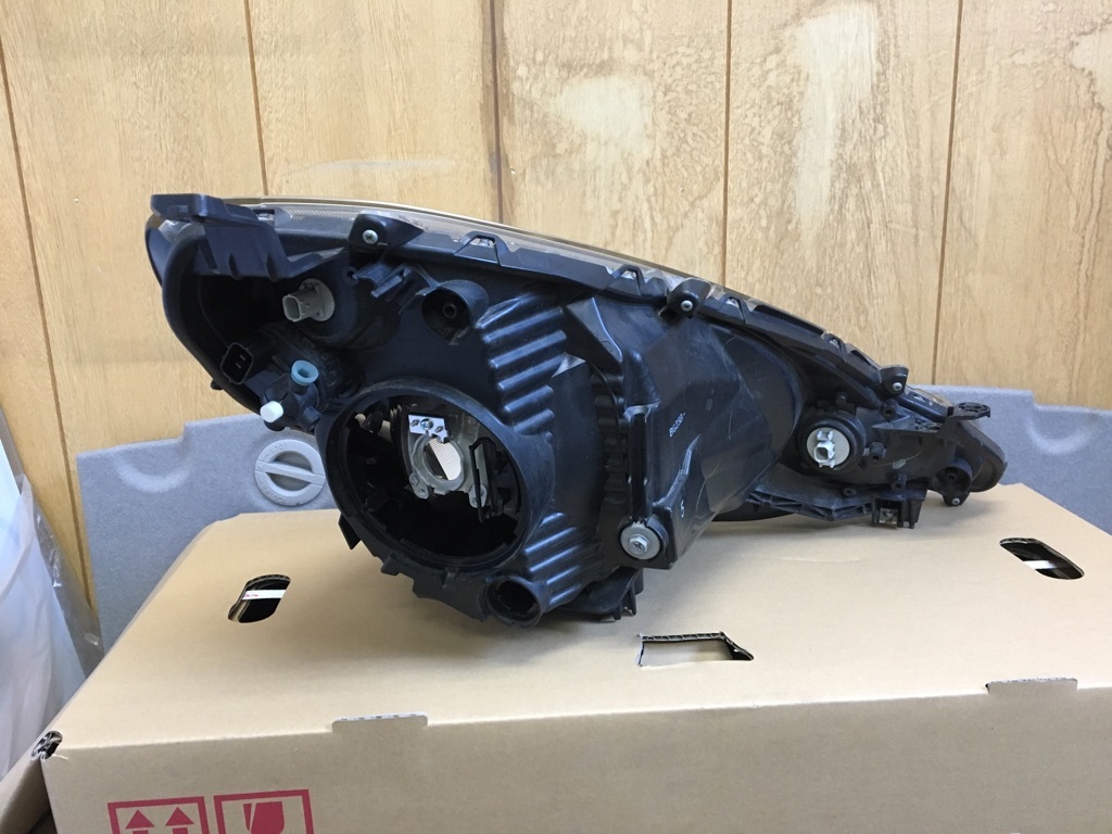 GE8 FIT 左右ヘッドライト HIDタイプ フィット フィット ヘッド