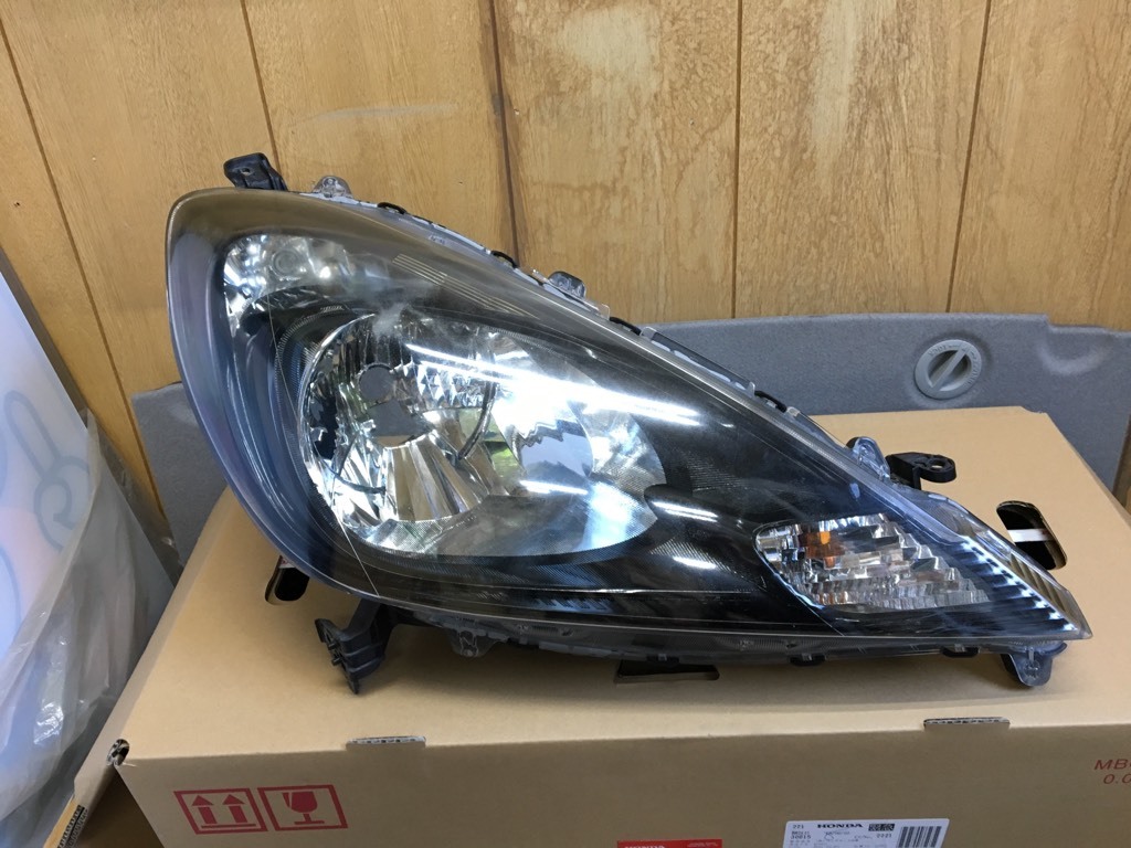 GE8 FIT 左右ヘッドライト HIDタイプ フィット フィット ヘッド