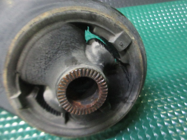 【送料無料】AZR60G ヴォクシー Z 煌き 後期 純正 左 フロント ロアアーム ロワアーム サスペンション 48069-29245/29255