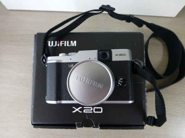 富士フィルム FUJIFILM X20 ☆FUJIFILM X20シルバ- 高級 富士フィルム FUJIFILM X20 ☆FUJIFILM X20シルバ- 高級