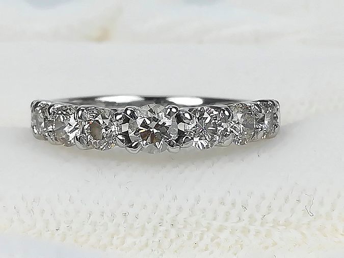 美品！仕上げ済み！トータル1.00ct！Pt900 ダイヤモンド　デザインリング　