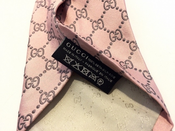 美品★グッチ　GUCCI ネクタイ　インターロッキング　GG柄　ライトピンク インターロッキングG グッチ GUCCI ネクタイ ピンク×グレー メンズ GG