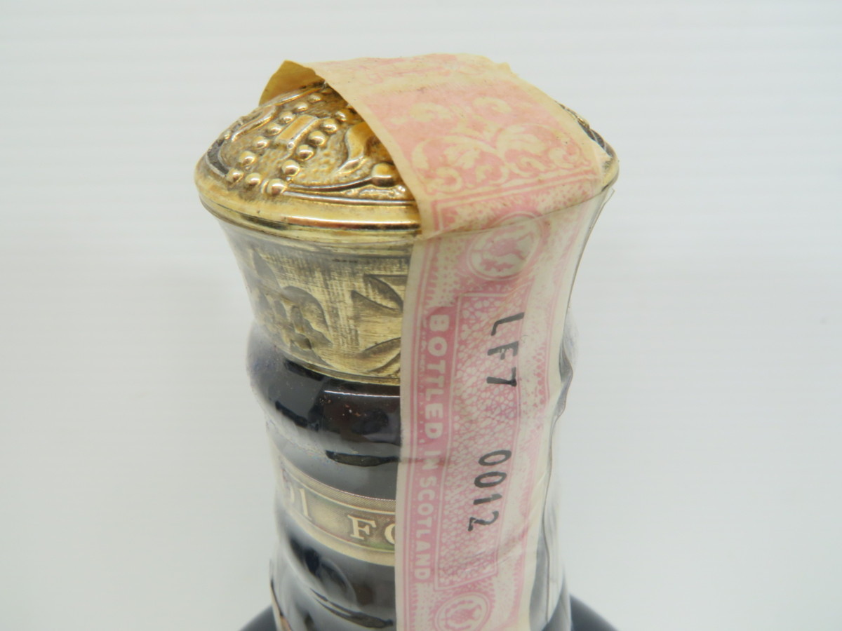 3本 シーバスブラザーズ CHIVAS BROTHERS 12年 古酒♪CHIVAS BROTHERS / シーバスブラザー　ロイヤルサルート　21年　陶器　青　スコッチ　袋付　700ml　40%　未開栓　ウイスキー♪ ブレンデッド 旧ボトル