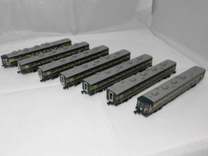 サロンカーなにわのYahoo!オークション(旧ヤフオク!)の相場・価格を