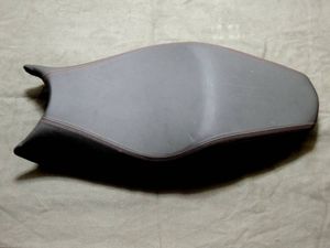 ドゥカティパフォーマンス コンフォートシート M696 介し M796 M1100