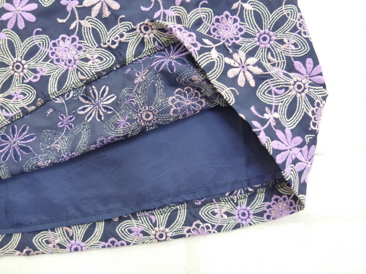 トッカ 総刺繍ノースリーブワンピース 紺×紫×ピンク4 ad016