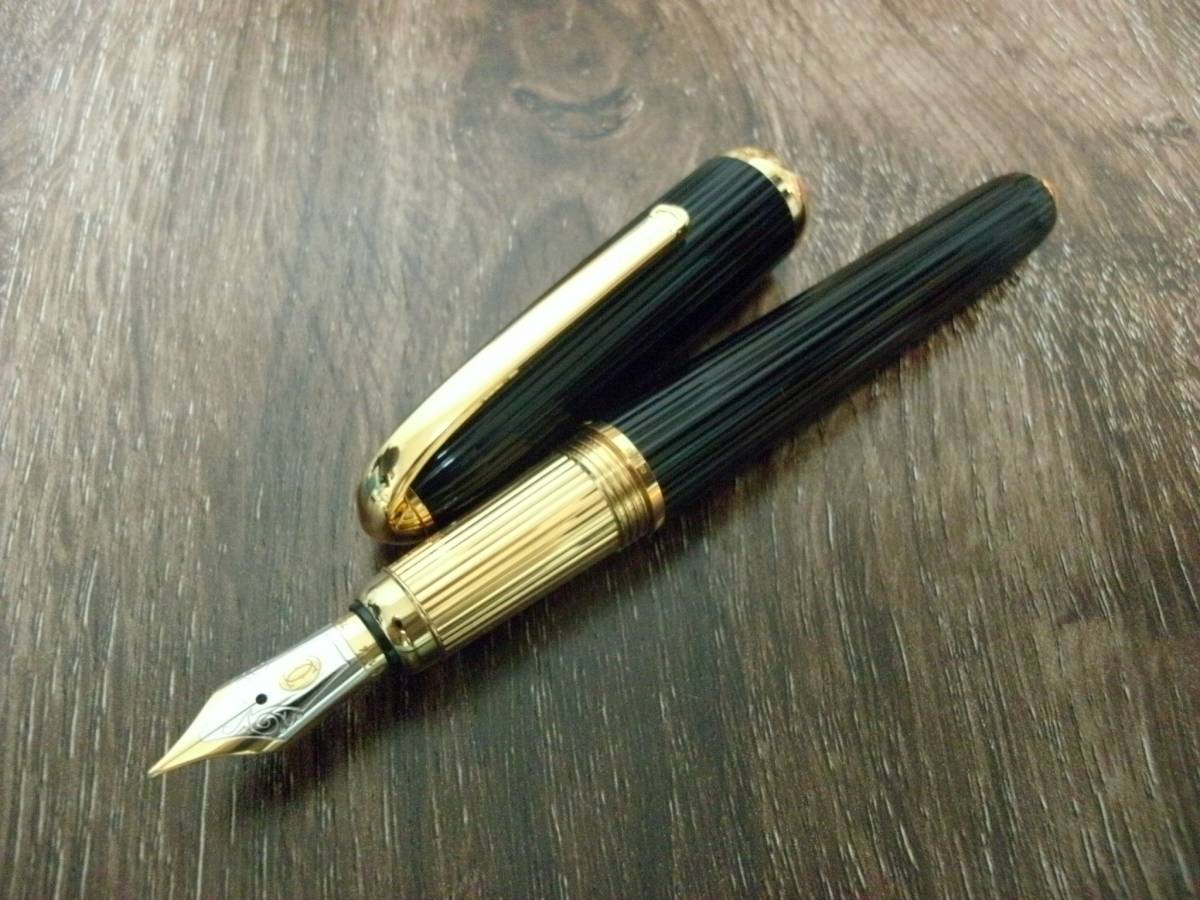 Cartier カルティエ 万年筆 黒 18K（金）ペン先 Cartier 万年筆