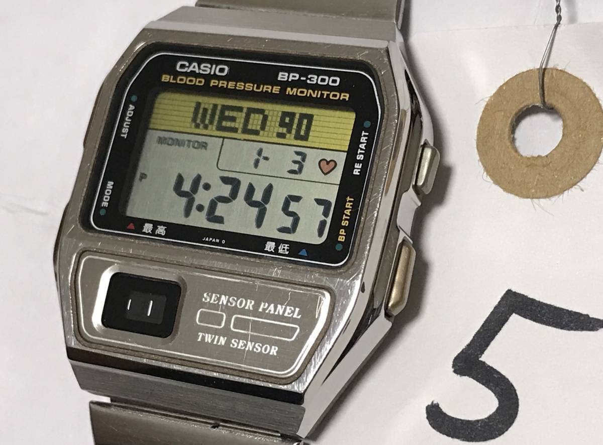 ⑤ カシオ BP-300 CASIO 血圧測定希少デジタル 純正ブレス 
