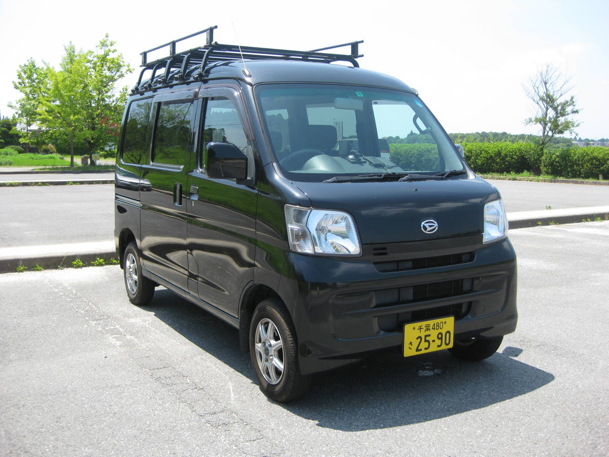 ダイハツ ハイゼットカーゴ クルーズ 車検9年5月 4WD 5MT 2026 
