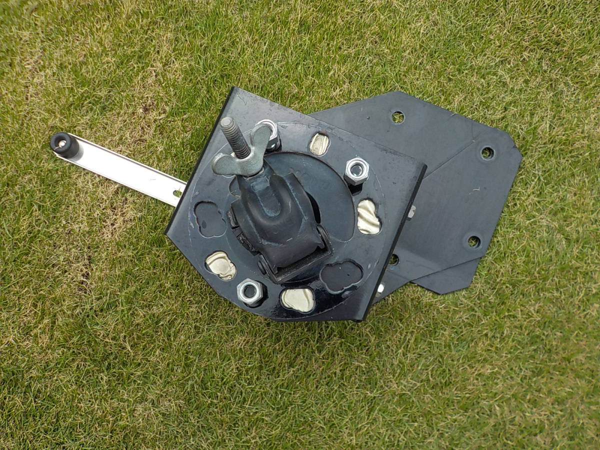 ジムニースペアタイヤブラケットスコップホルダー付きJB23W