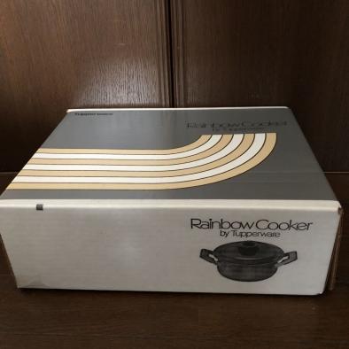 新品 19cm 深鍋☆新品☆タッパーウェア レインボークッカー Tupperware