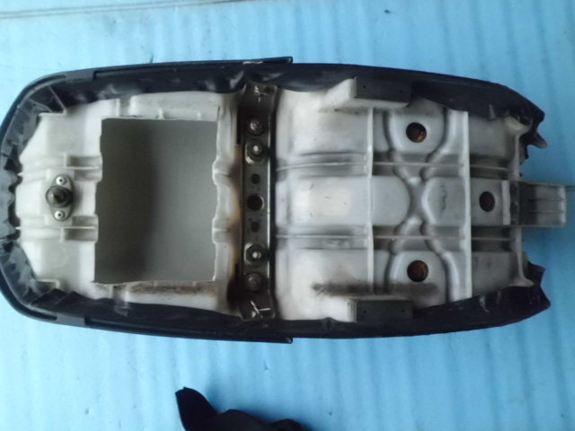 SUZUKI GSX-R1100 シート、シングルシートカウル シングルシートカバー