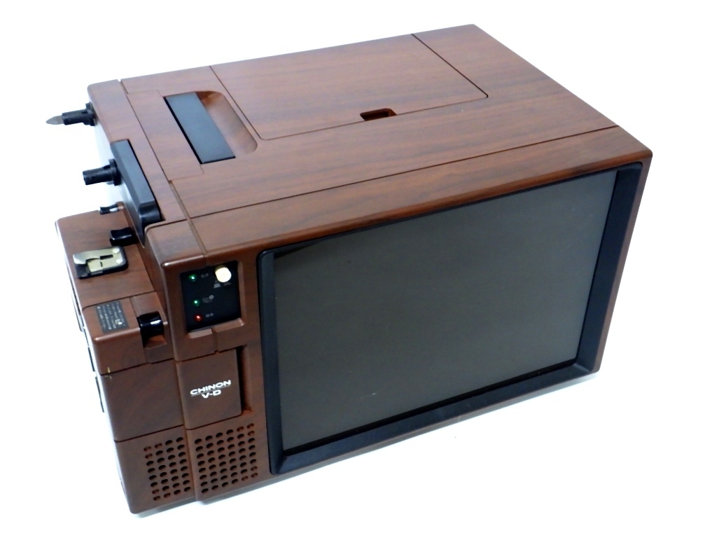 テレビ・映像機器 映写機 古いですが綺麗程度良好 CHINONの映写機8000です