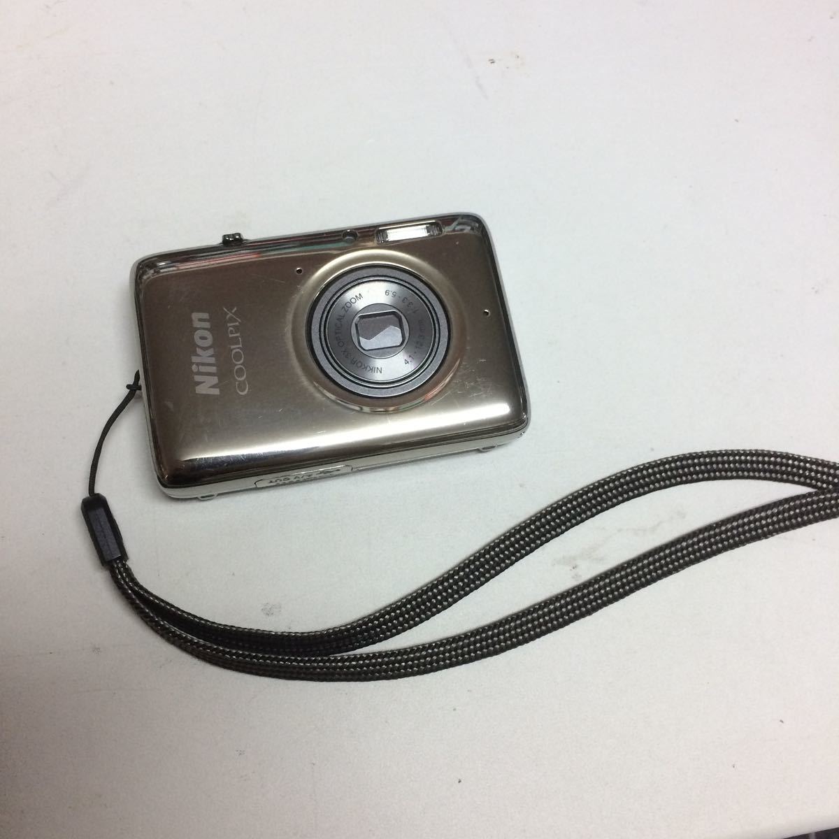 Nikon デジタルカメラ COOLPIX S02 超小型ボディー タッチパネル液晶