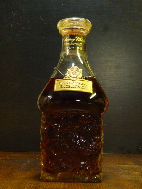 特級 SUNTORY EXCELENCE 　サントリー エクセレンス　80周年（1979年）記念刻印　760ml　43度　　大3446　　SUN・EXCEL-828-A