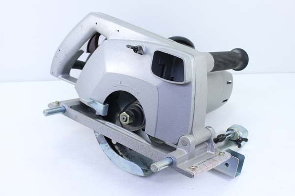 ●makita マキタ 3501 電気ミゾキリ 木工用マルノコ 178-190㎜ 木箱付き【10370793】