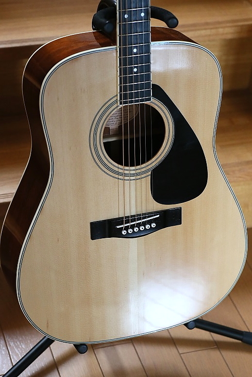 YAMAHA FG-200Dジャパンヴィンテージ（'80〜'86ベージュラベル）