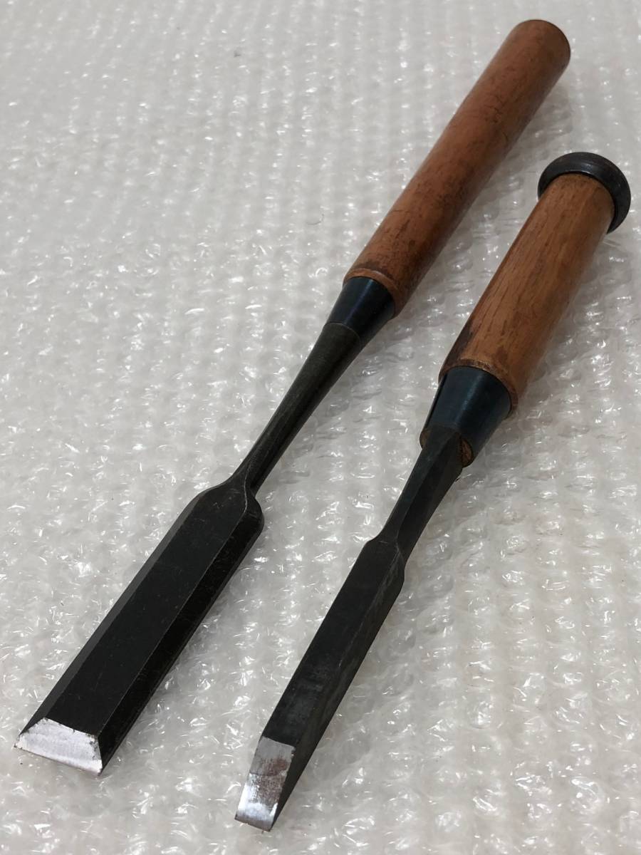A0209【在銘 國鶴】鑿/のみ 2本セット 刃幅24mm/8mm 大工道具
