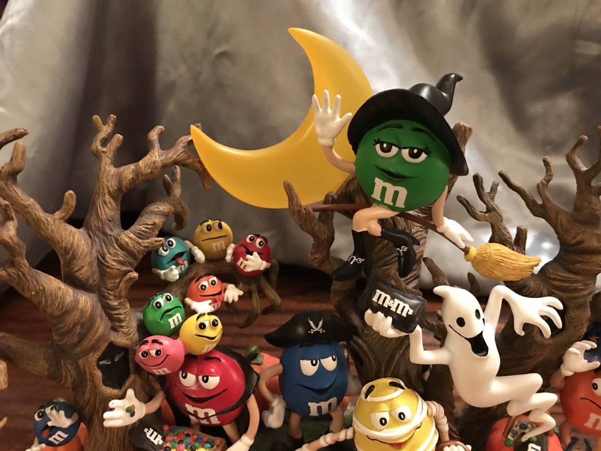 ダンバリーミント M&M エムアンドエムズ フィギュア ハロウィーン 食品