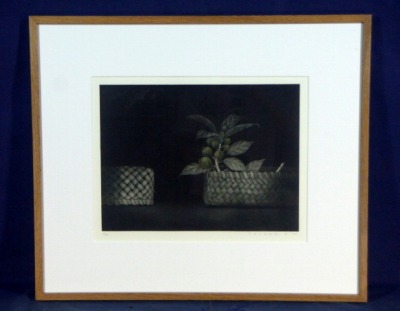  新入荷 最安 武田史子 大ビワと籠 銅版画 手彩色 2005年(銅版画、エッチング)｜売買されたオークション情報、yahooの商品情報をアーカイブ公開 - オークファン 銅版画、エッチング