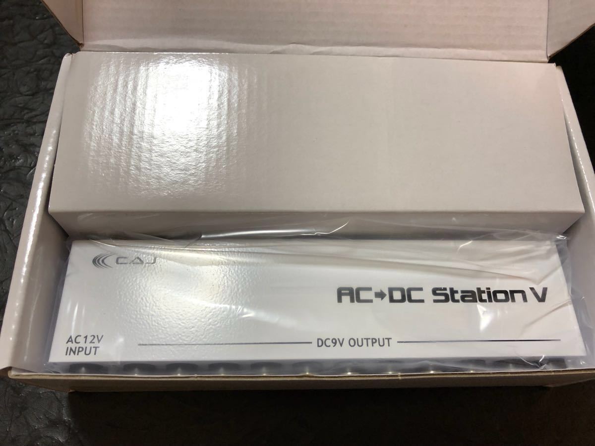 【新品同様】CAJ AC/DC Station Ⅴ ( CUSTOM AUDIO JAPAN ) 付属品完備 パワーサプライ AC&frasl;DC Station Audio What Ver.2 Ⅵ&frasl;エフェクター用パワーサプライ&frasl;楽器周辺機器その他