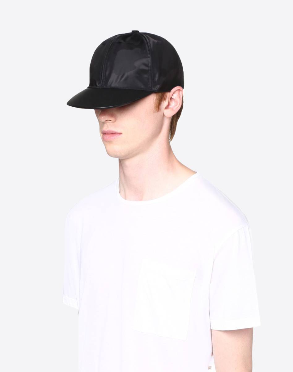 レア！新品 VALENTINO Camouflage Noir cap ヴァレンティノ　メンズ 迷彩キャップ ハット レザーxナイロン カモフラージュ プラダ ランバン