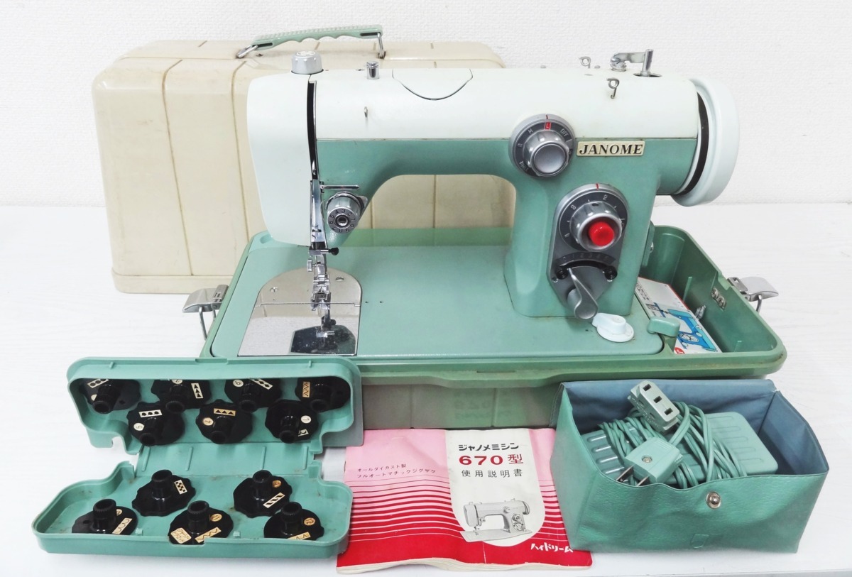 【全国無料，安い】 g029 JANOME ジャノメ ミシン MODEL 670 フットペダル カム付 2(ジャノメ)｜売買されたオークション情報、yahooの商品情報をアーカイブ公開 - オークファン ジャノメ