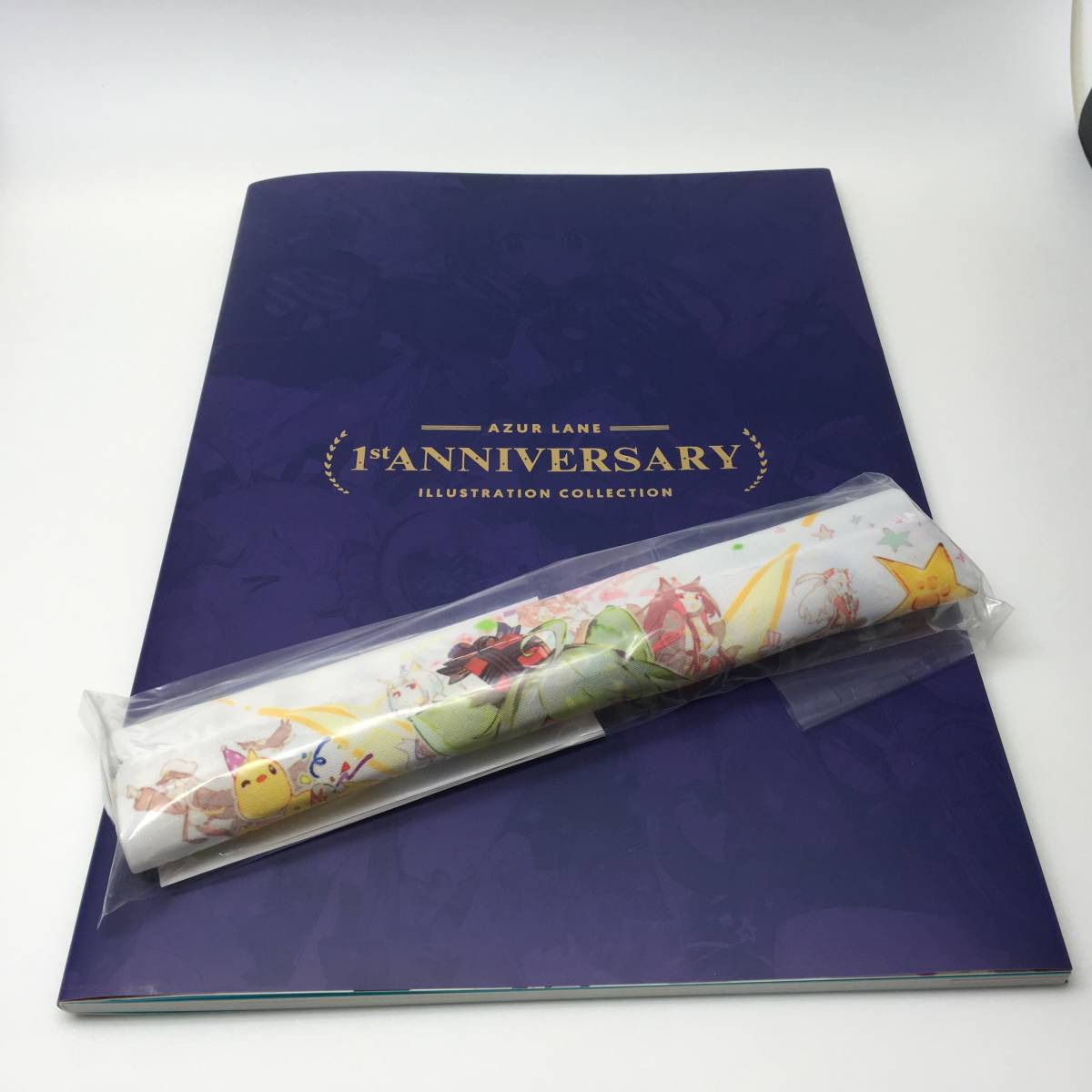 Azurlane 1st Anniversary ILLUSTRATION COLLECTION ＋ 先着特典タペストリー 　アズールレーン1周年記念 yostar イラスト集 アズレン