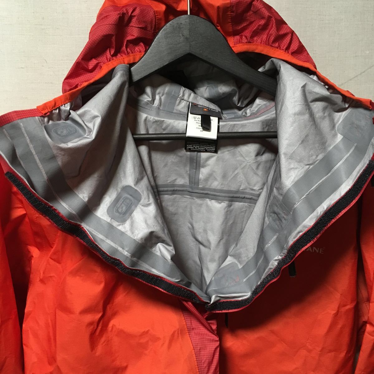 超激得，爆買い Montane モンテイン event Spektr Smock スペクター 
