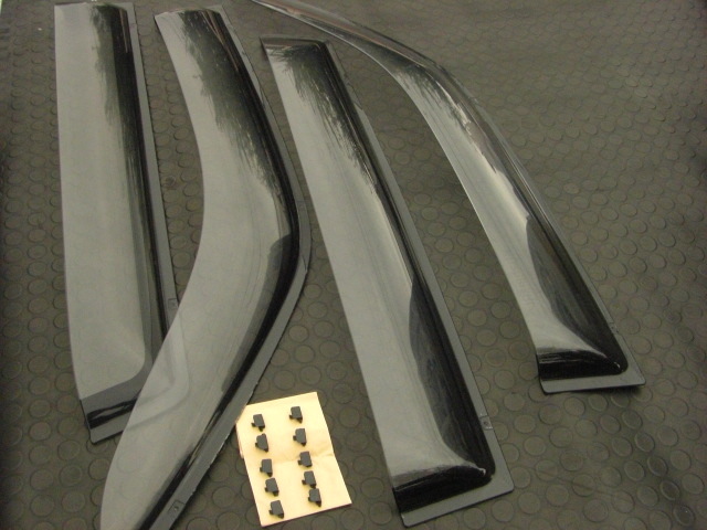 三菱トッポBJ　純正サイドバイザー1セットです。_7