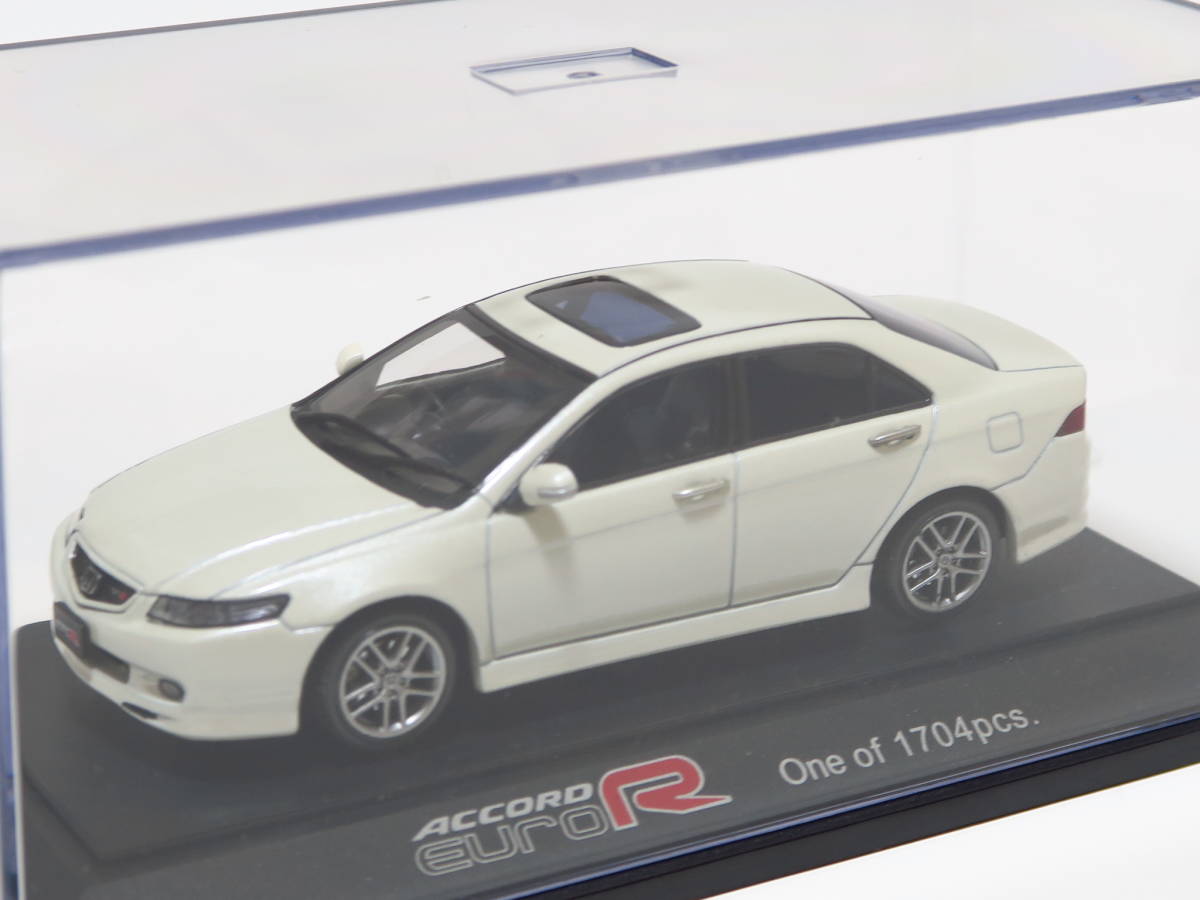 1⁄43 ホンダ アコード ユーロR ミニカー プレミアムホワイトパール