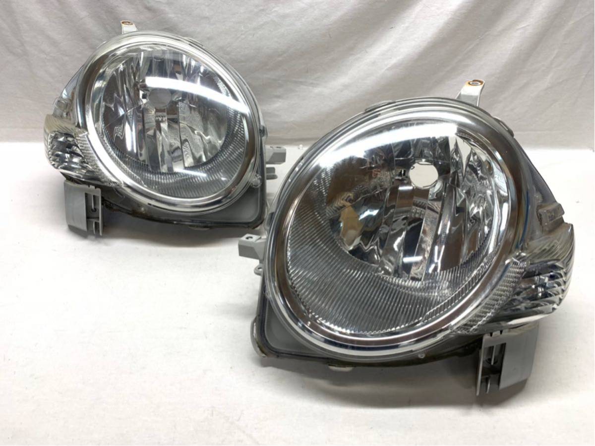 トヨタNCP81 NCP85 シエンタ　ヘッドライト左右セット　ハロゲン シエンタ NCP81 後期 純正 左右 ヘッドライト ハロゲン KOITO 52-171