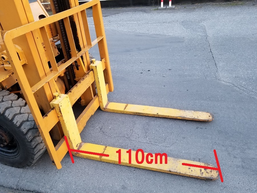 ★おすすめ商品　994時間 コマツ　KOMATSU　小松　ディーゼル　2ｔ フォークリフト　2トン　994時間　パワステ　FD20-8　M/T車　3ｍマスト 