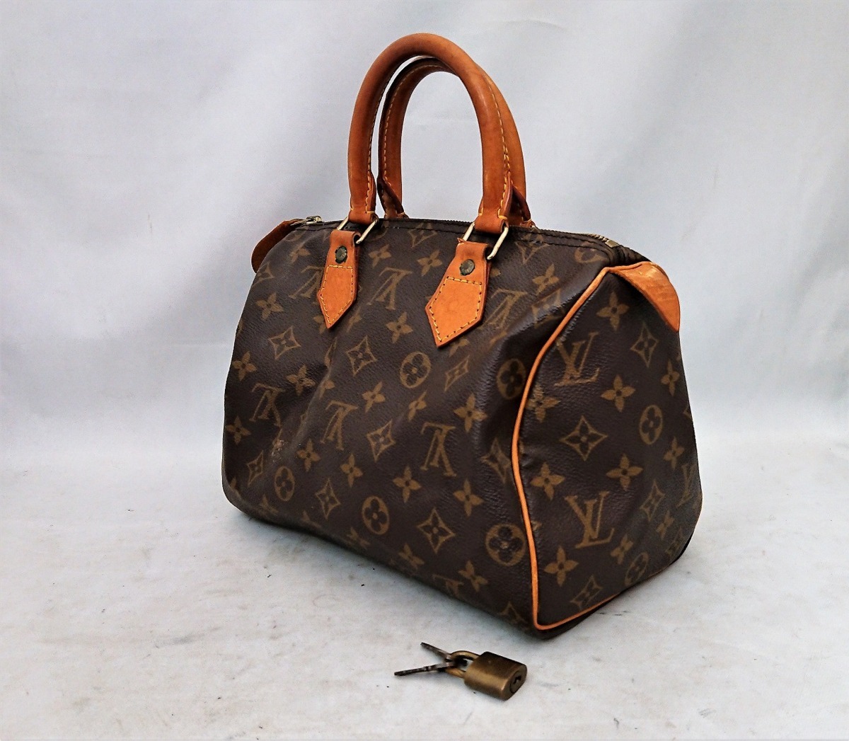 ＄【 LOUIS VUITTON ルイヴィトン モノグラム スピーディ25 M41528 ミニボストンバッグ ハンドバッグ 定番 人気 カデナ キー付 】HO3267