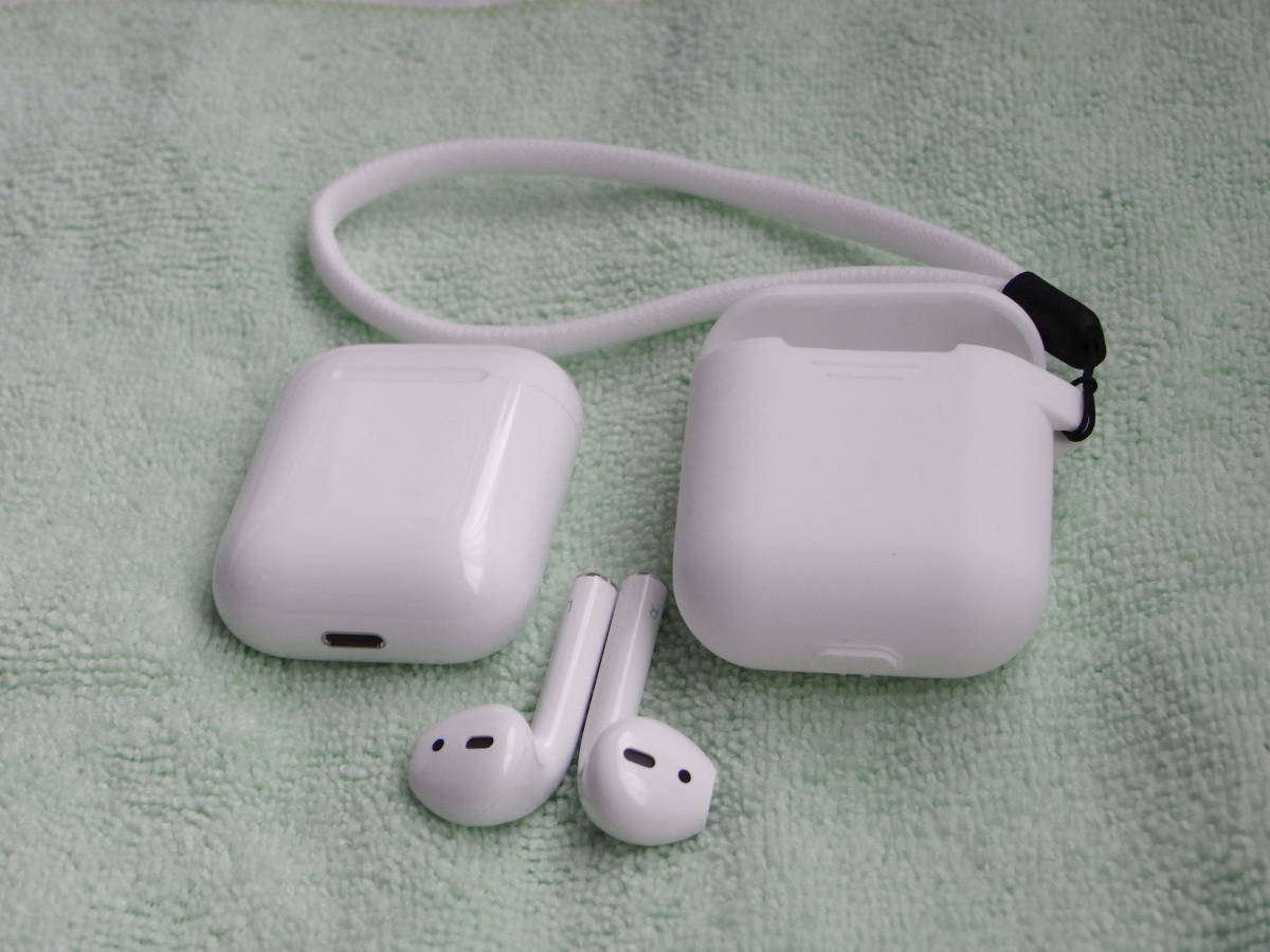②AirPods2選べるおまけあり 美品『Apple AirPods エアーポッズ／おまけ2点あり／MMEF2J/A』 【公式