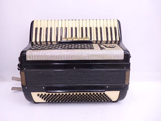 昭和レトロ】YAMAHA アコーディオン 32鍵盤21ベース 音出し確認済み