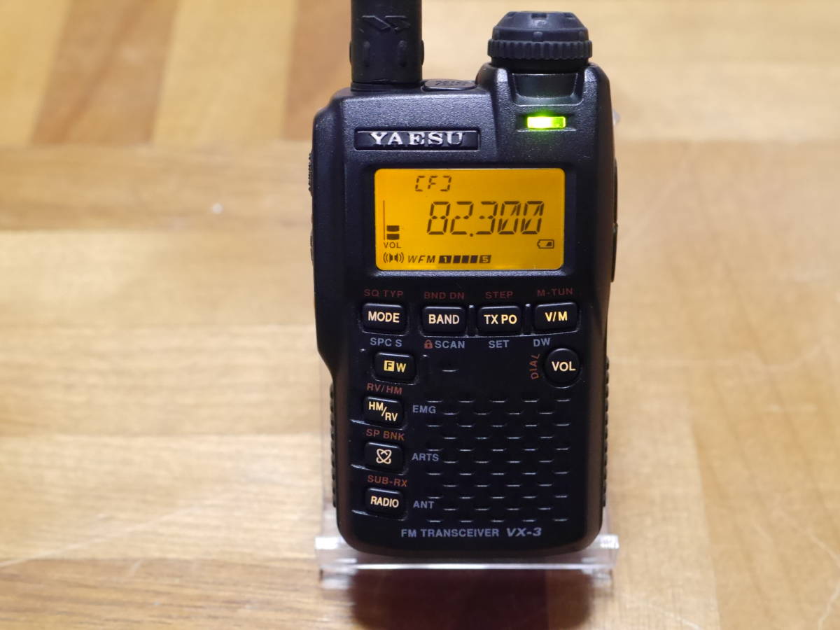 YAESU VX-3 144⁄430 MHz デュアルバンドトランシーバー デュアルバンド