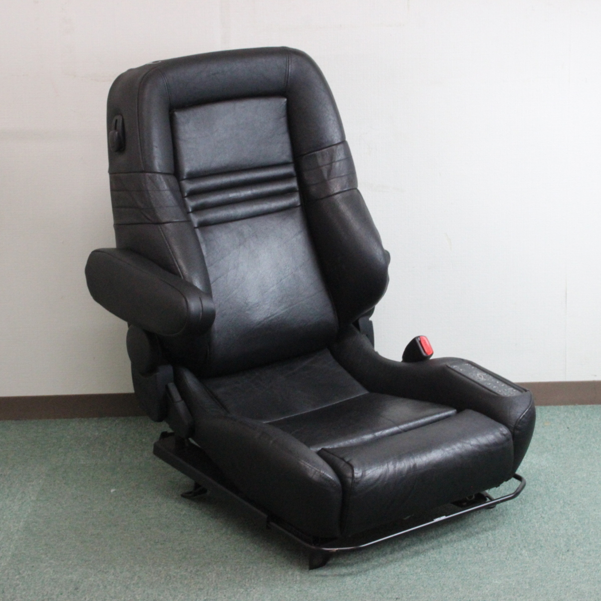 【激安大特価，大得価】 RECARO レカロ電動シート レザー革張り 助手席 左側シート み 品 1スタ 直接受渡可 #12781(本体)｜売買されたオークション情報、yahooの商品情報をアーカイブ公開 - オークファン 本体