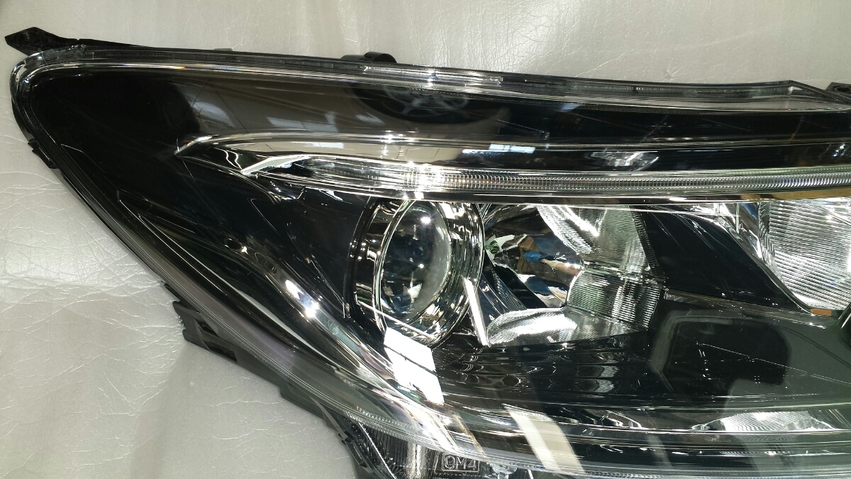 日産 E12 ノート e-power 右 ヘッドライト LED ICHIKOH1934 26010