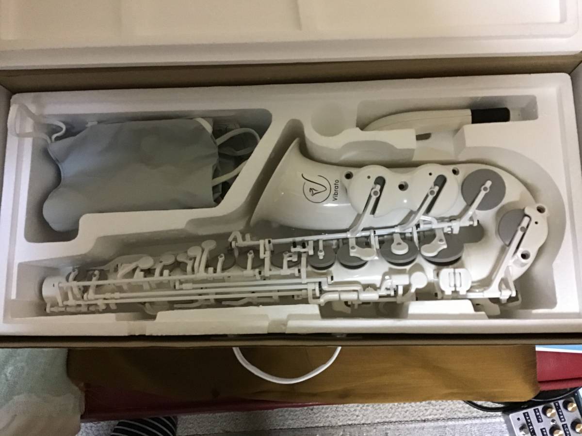 セール Vibrato アルトサックス ホワイト(アルトサックス)｜売買されたオークション情報、yahooの商品情報をアーカイブ公開 - オークファン アルトサックス