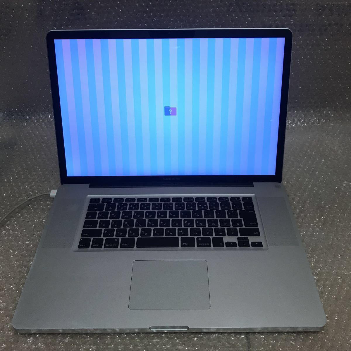 ジャンク MacBook Pro 17inch Late2011 MD311J/A Core i7-2.4GHz/4GB