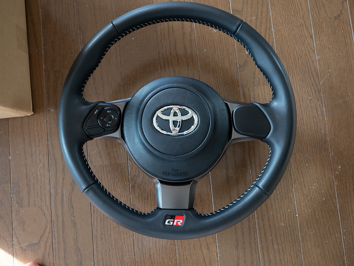  NCP131 ヴィッツ GR スポーツ GR 純正 ステアリング NCP130 NCP135 130 131 135 130系 ハンドル(ステアリング、ハンドル本体)｜売買されたオークション情報、yahooの商品情報をアーカイブ公開 - オークフ トヨタ用