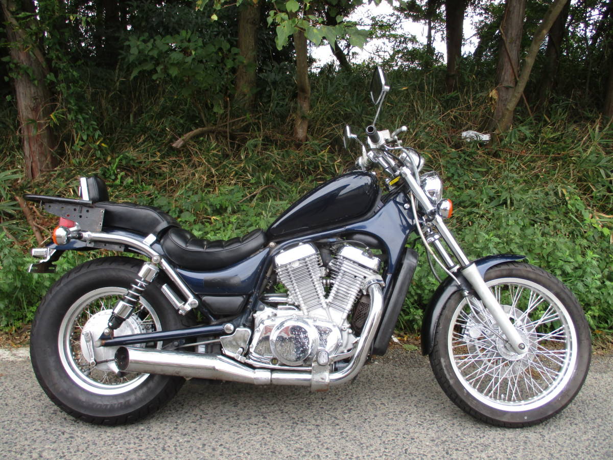 スズキイントルーダー750 VR51A 昭和 レトロ 旧車 スズキ