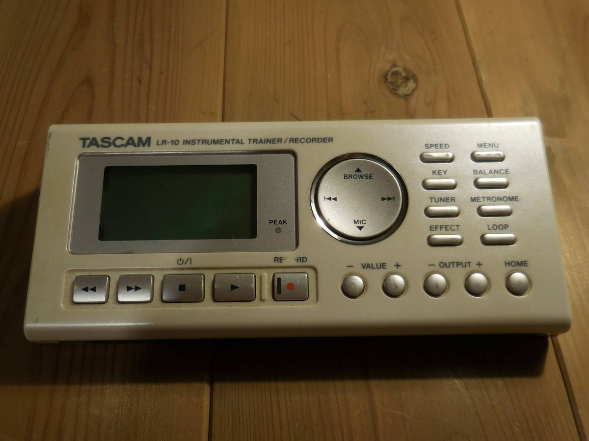 TASCAM LR-10 | アコースティックミュージシャンのトレーナー