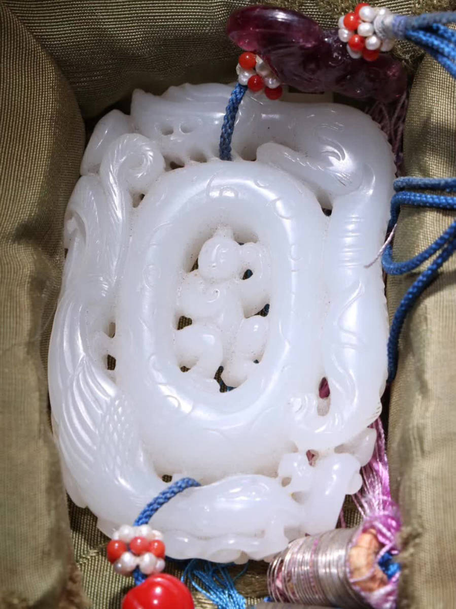 ★古寶堂★蒐集『清時代　和田玉龍鳳呈祥掛件』中国古董品　賞物 置物擺件　 6.1cm 4.1cm 厚1.1cm 重57_3