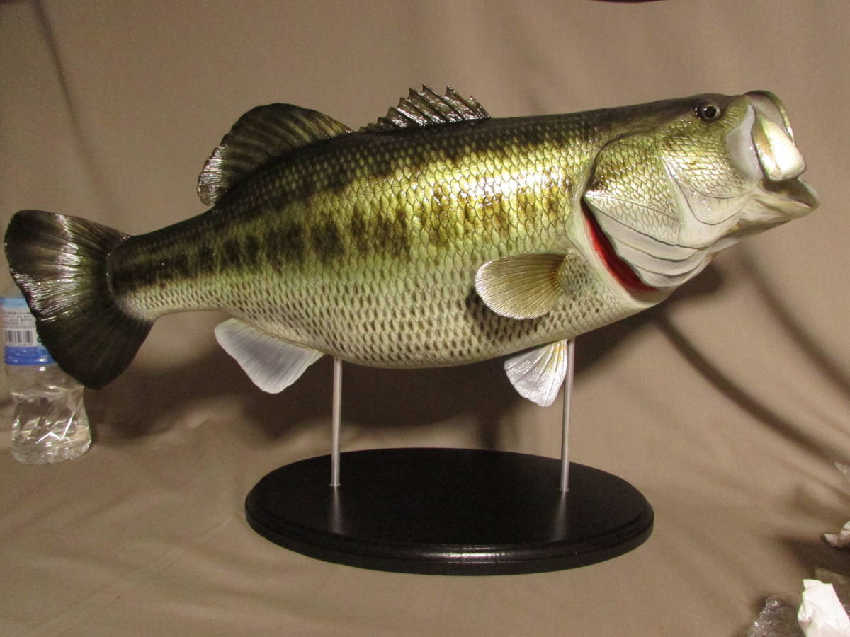 ハンドメイド 62cmブラックバス壁掛け 魚模型 フィギュア