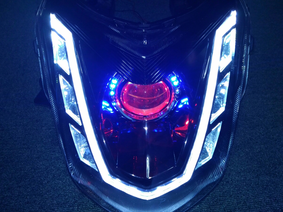 シグナスX 4型 デビルアイ LEDヘッドライト プロジェクター APP仕様 シグナスX 4型 デビルアイ LEDヘッドライト プロジェクター APP仕様