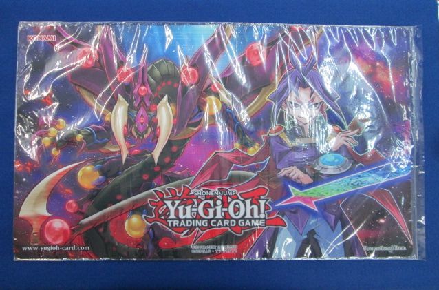 遊戯王プレイマット ユーリ & スターヴ・ヴェノム・フュージョン 