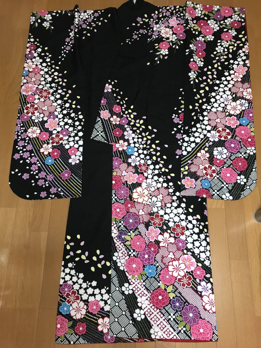 新品☆正絹振袖 黒地に桜