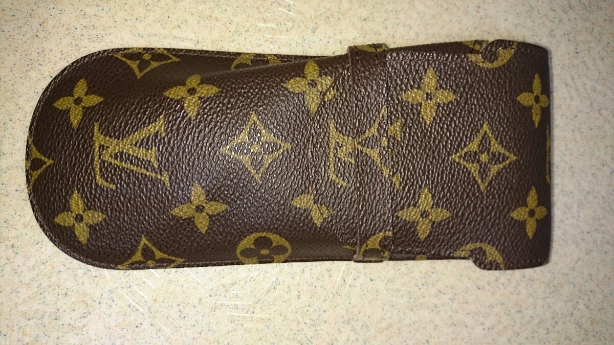 メガネケース Louis Vuitton ルイヴィトン リュネット VUITTON 
